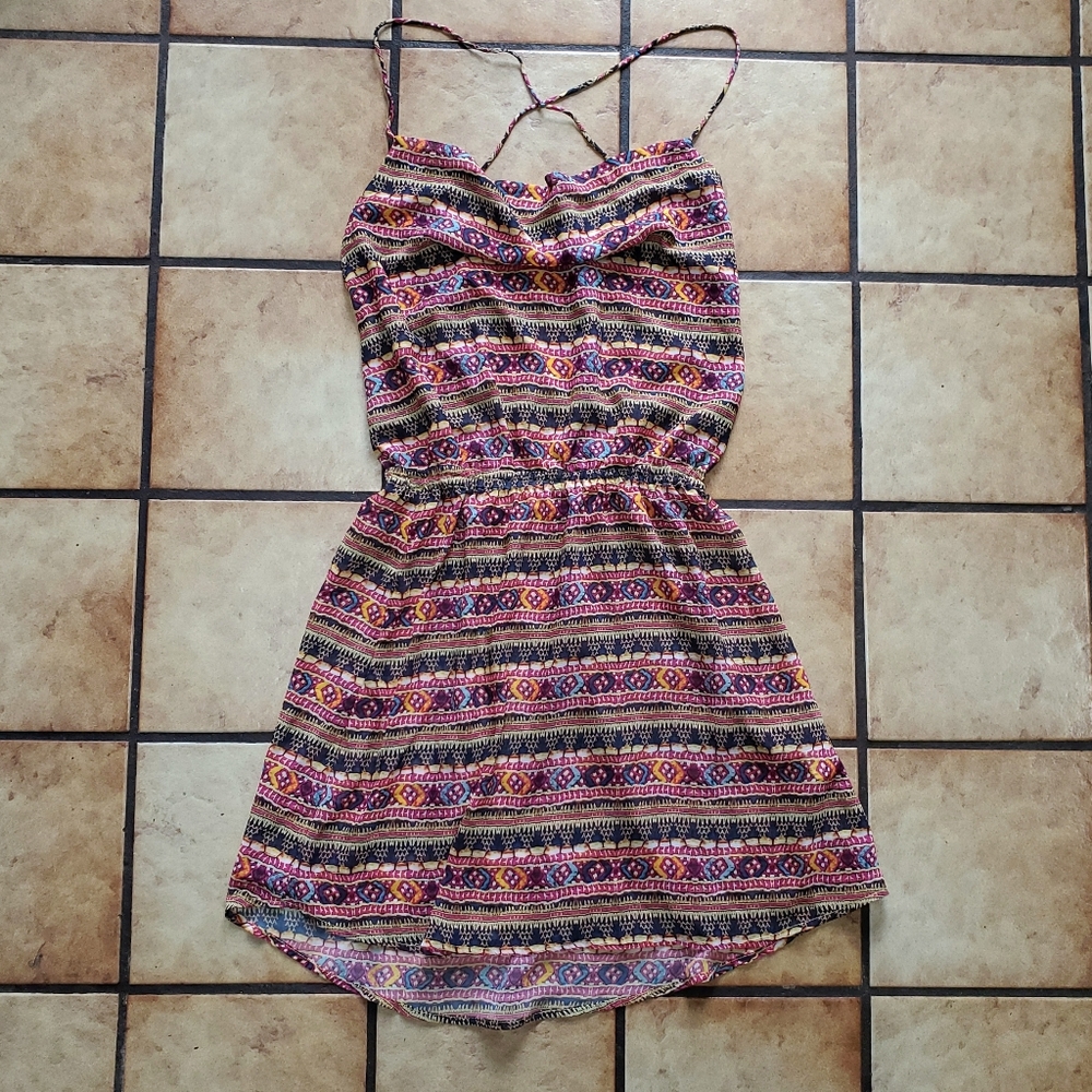 SOFIA by ViX Ghandi Sheer Backless Cover-up - Picture 4 of 13